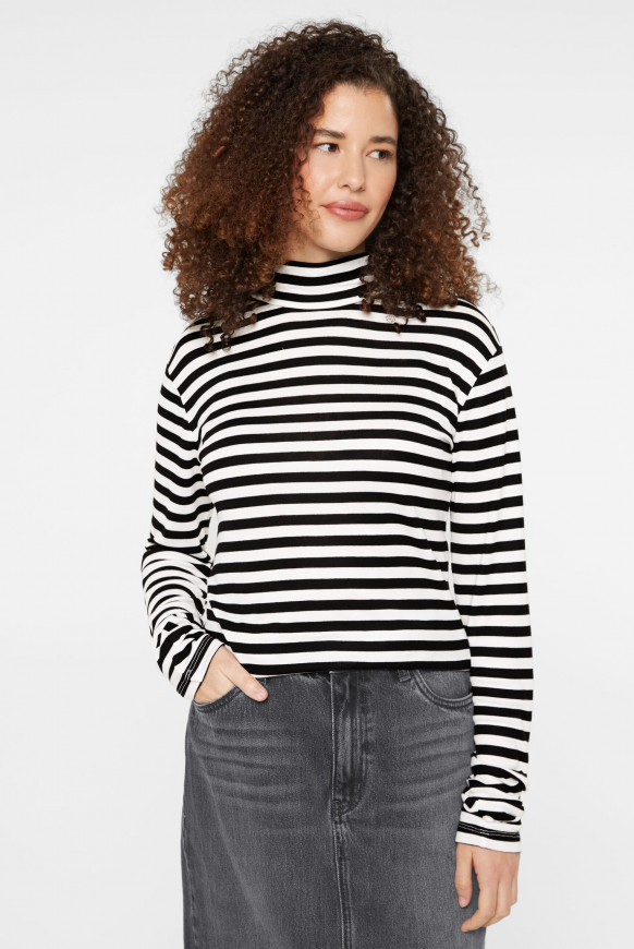 Gestreiftes Langarmshirt mit Turtleneck black / ivory