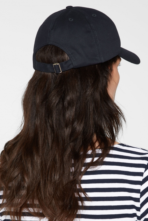 Base Cap mit toniger Logo-Stickerei summer navy