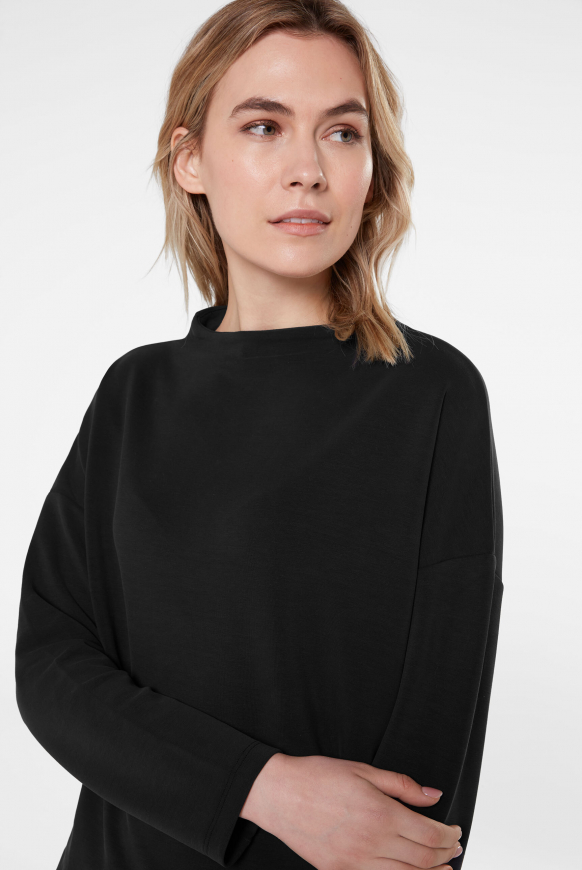 Boxy-Sweatshirt mit Mock-Kragen black