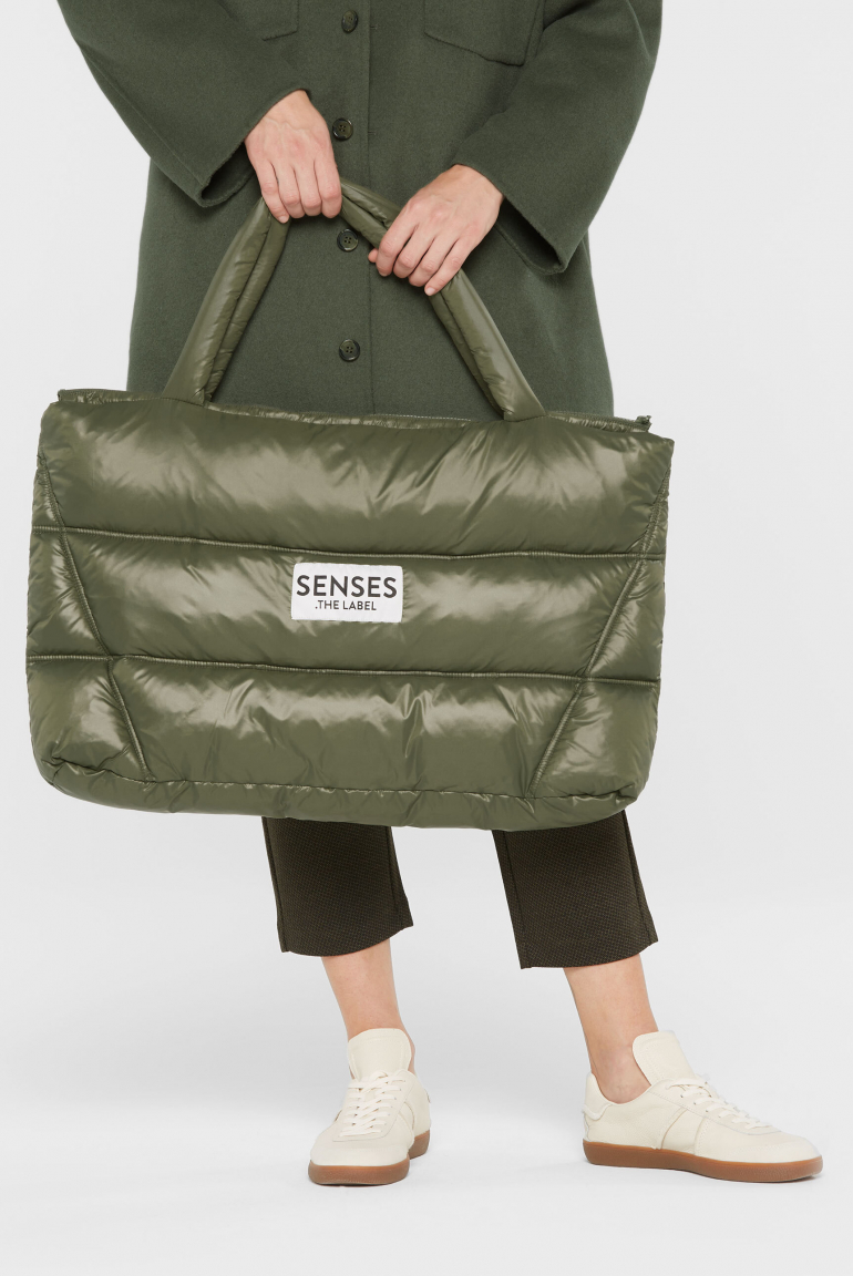 Zoom: Puffer Weekender Bag