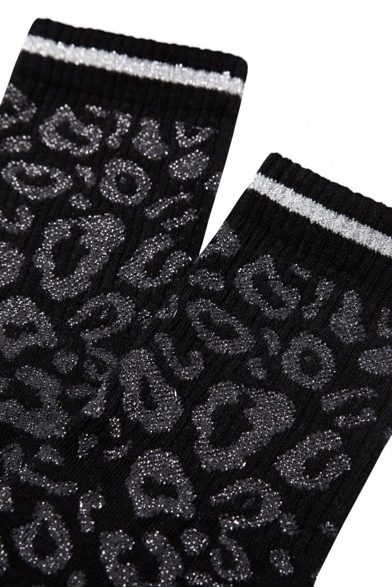 Zoom: Socken mit Glitzer-Leopardenmuster